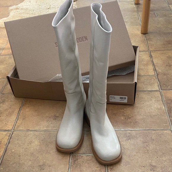 Steve Madden Riggs Boot - Picture 5 of 5